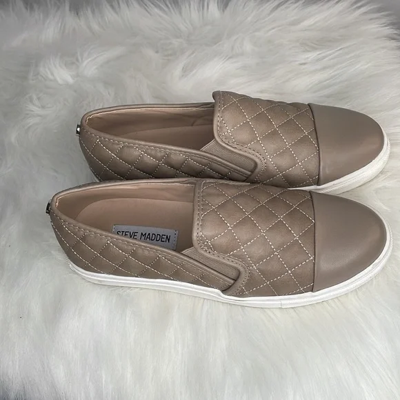 Steve Madden | Zaander Slip-On Sneaker - Gray - Picture 7 of 11